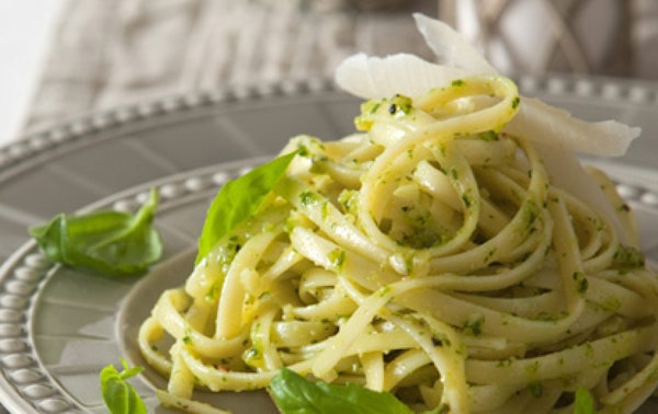 Linguine Al Pesto - San Remo